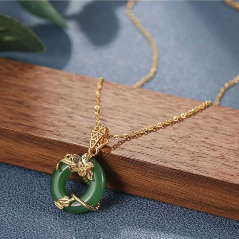 Round Green White Locket